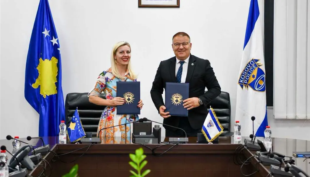ARBK dhe Policia e Kosovës nënshkruajnë marrëveshje bashkëpunimi